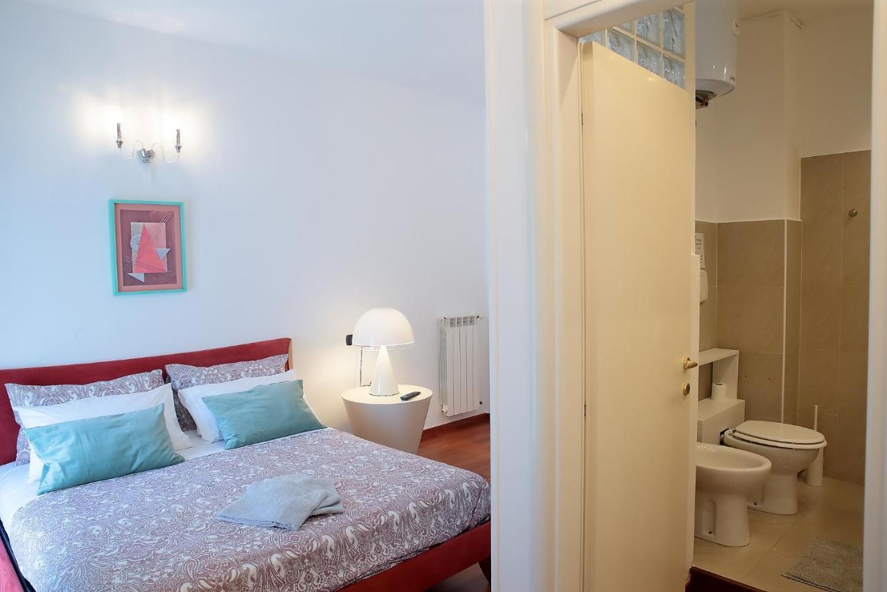 Savoia & Cavour _ Premium Signature _ Hotel Бари Екстериор снимка